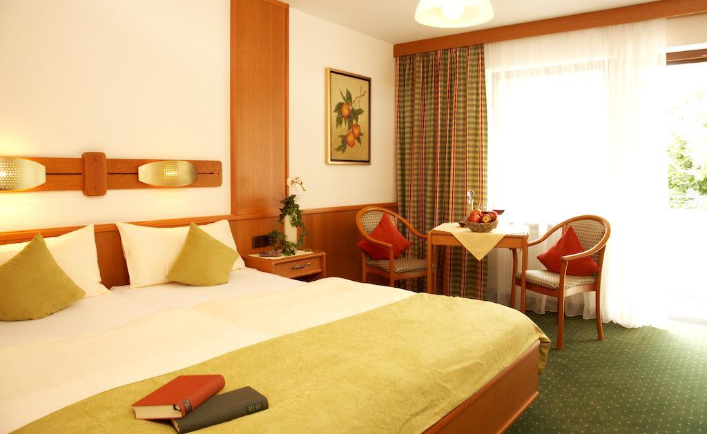Apart-Hotel Pension Rossmayer Бад-Фюссінг Номер фото