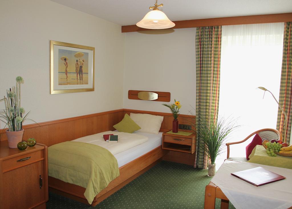 Apart-Hotel Pension Rossmayer Бад-Фюссінг Номер фото